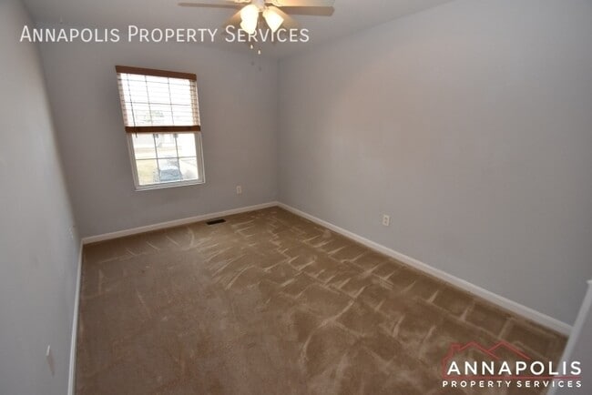 Building Photo - 858 Selby Blvd