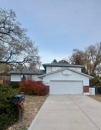 Building Photo - Vista Grande Terrace/4 Bedroom Home