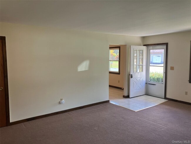 Building Photo - 48 Jefferson Rd