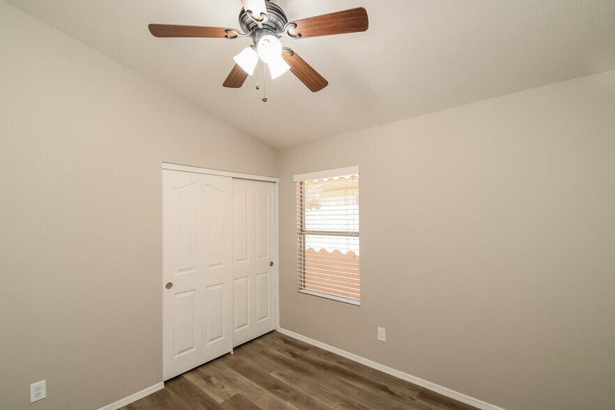 Building Photo - 1266 E Sierra Madre Ave