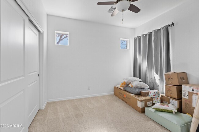 Building Photo - 3664 S Jasmine Dr