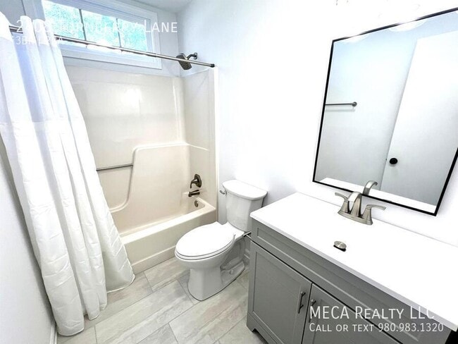 Building Photo - 2408 Turnberry Ln