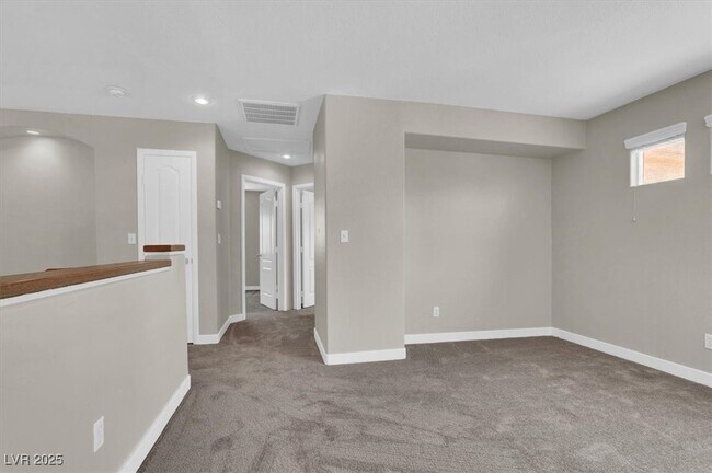 Building Photo - 8 Desert Dawn Ln