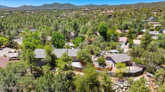 Building Photo - 1844 Foothill Dr