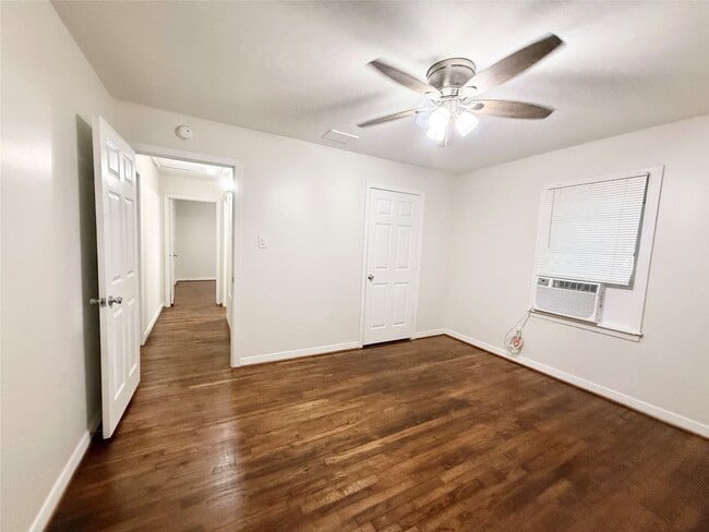 Building Photo - 824 S Anderson St