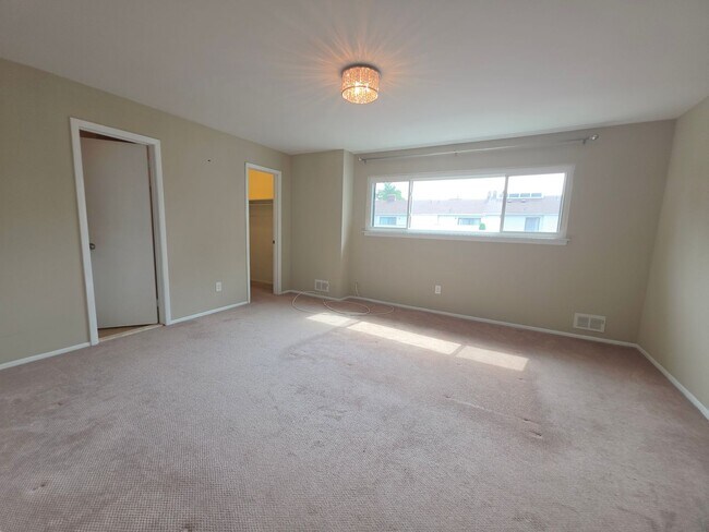 Building Photo - 918 Merritt Dr