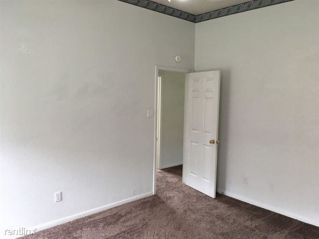Building Photo - 3815 Sawtooth Drive