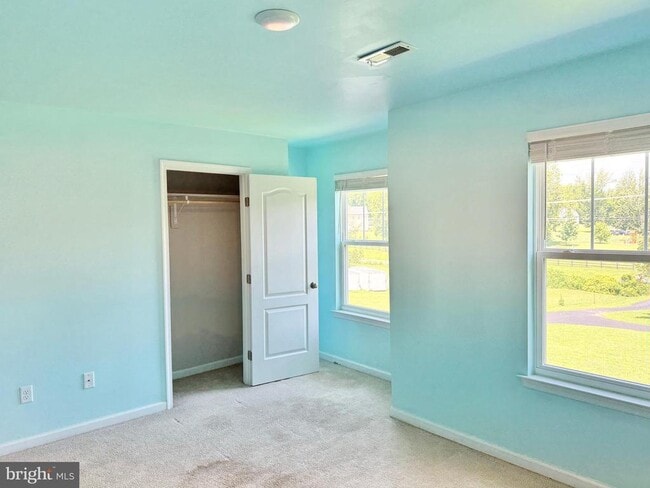 Building Photo - 206 Cranes Corner Rd