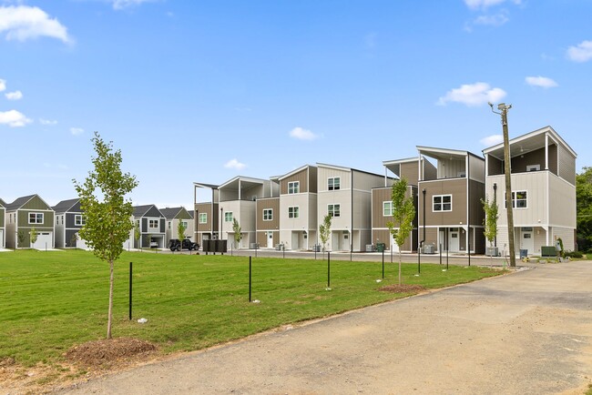 Building Photo - 3 bedroom 2.5 bath at Milltown @ the South...
