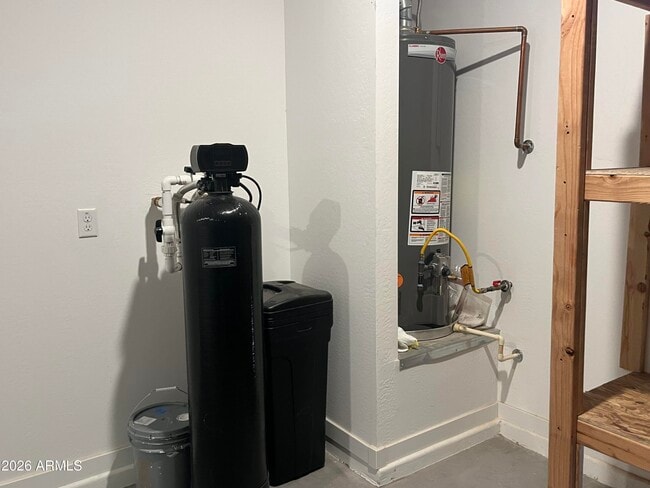 Building Photo - 19915 W Badgett Ln