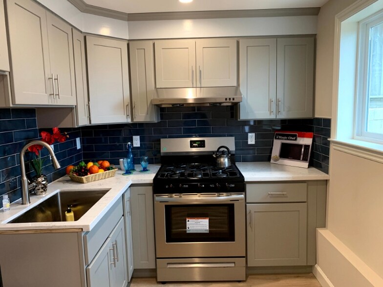 Primary Photo - 205 St Catherine Dr