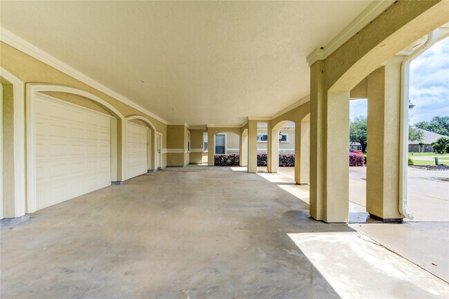 Building Photo - 4011 Westerdale Dr