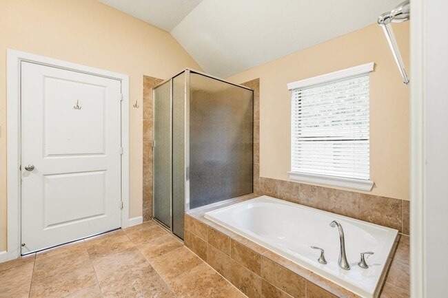 Building Photo - 18315 E Willow Oak Bend Dr