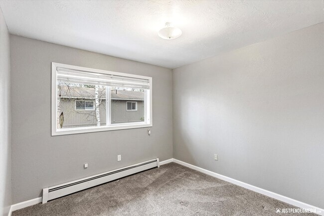 Building Photo - Bayshore-Klatt