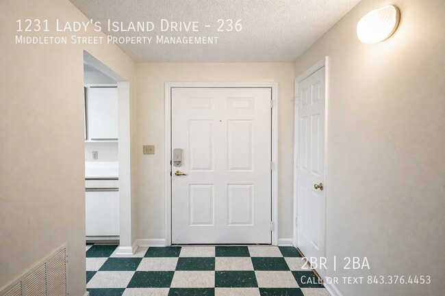 Building Photo - 1231 Ladys Island Dr