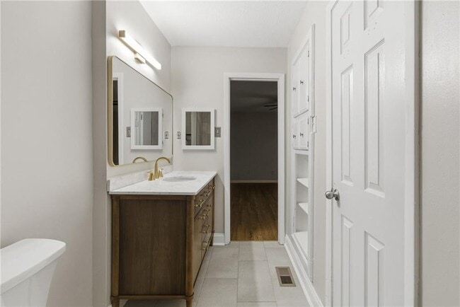 Building Photo - 3143 Claiborne Dr NW
