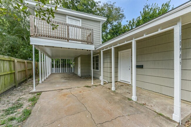 Building Photo - 10906 Hoffer St