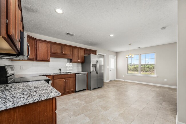 Building Photo - 107 Meadowbrook