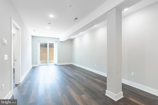 Building Photo - 45 W Haines St