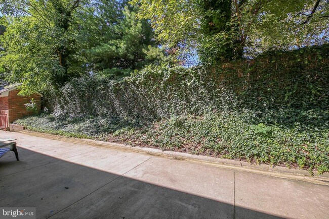 Building Photo - 7818 Tilbury St