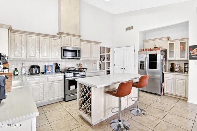 Building Photo - 12225 Sitting Bull Dr