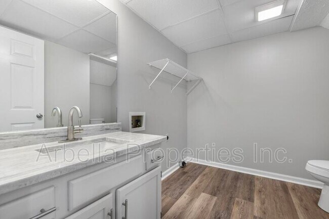 Building Photo - 2637 US-11W