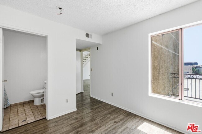 Building Photo - 3600 Bagley Ave