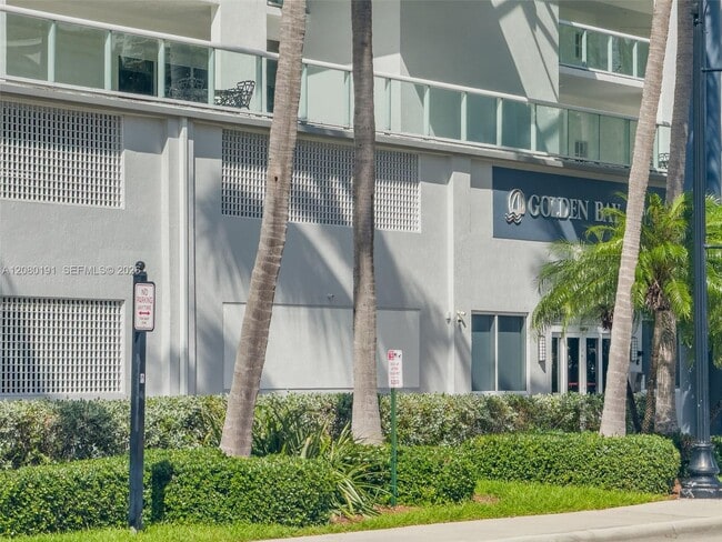 Building Photo - 17050 N Bay Rd