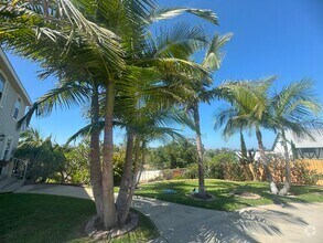 Building Photo - Spacious 4-Bedroom Home on Expansive Lot i...