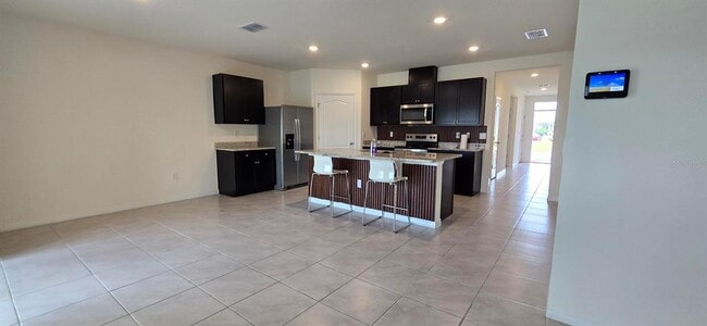 Building Photo - 804 Horsetail Dr