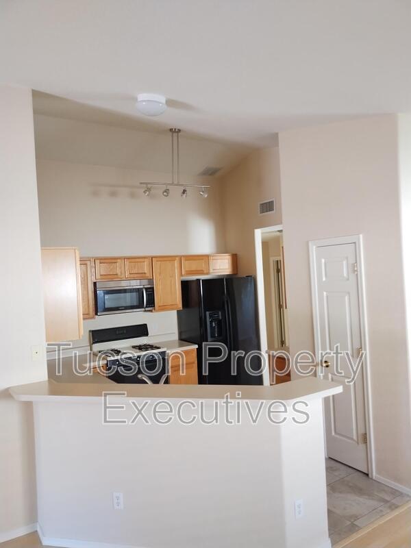 Building Photo - 13256 N Hammerstone Ln