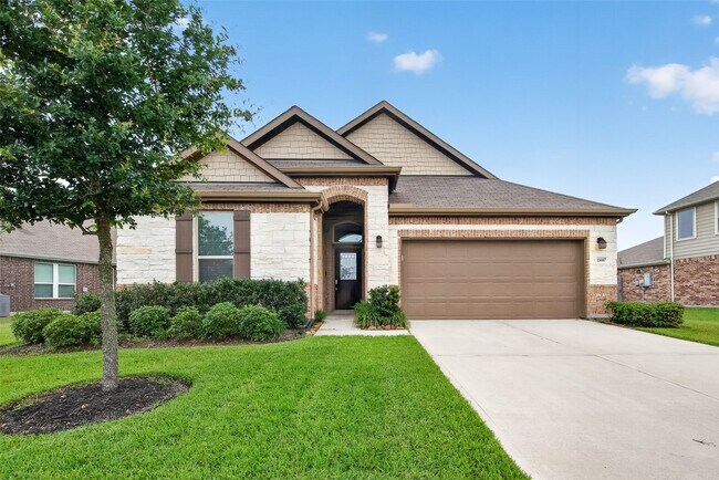 Building Photo - 15607 Barton Orchard Ln