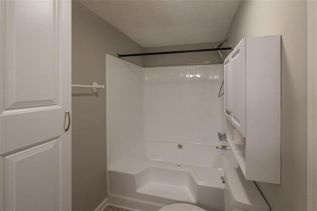 Building Photo - 3067 Steeplechase Dr
