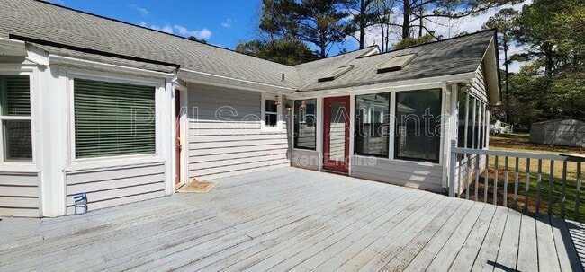 Building Photo - 200 Eli Run