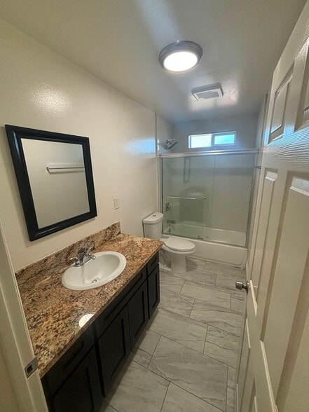 Building Photo - 1229 W Gage Ave