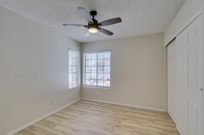 Building Photo - EASTERN AND WINDMILL 3 BEDROOM HOME WITH LARGE BACKYARD, NO HOA, AND SOLAR PANELS