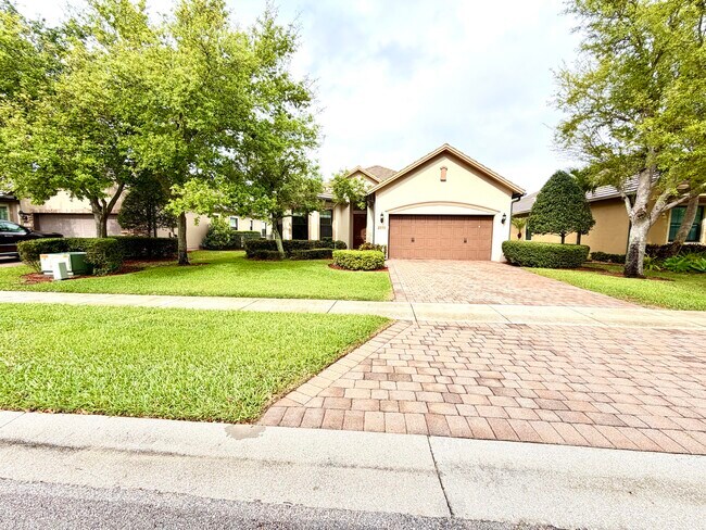 Building Photo - 2905 Siena Cir