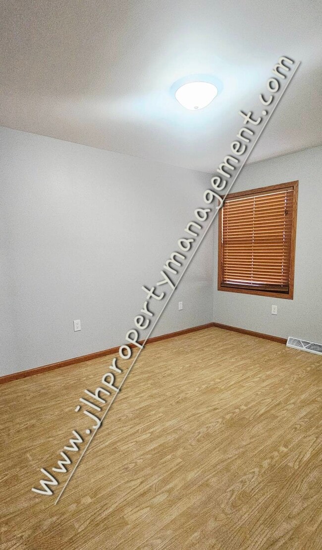 Building Photo - 1774 S Hance Dr