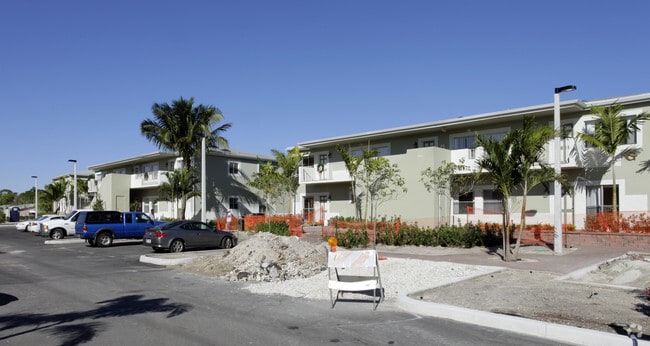 Building Photo - Fairways on the Green