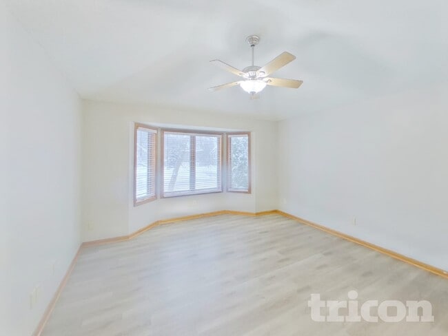 Building Photo - 1503 Palomino Trail