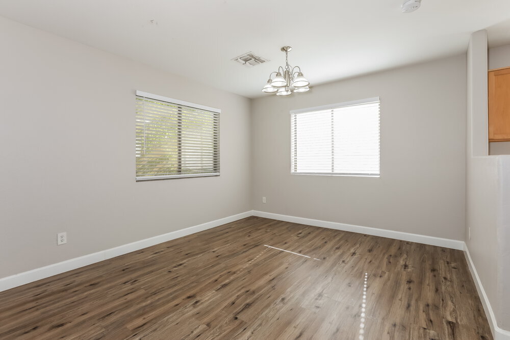 Building Photo - 1071 E Desert Moon Trail