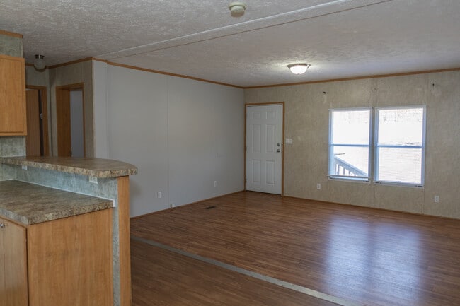 Building Photo - 1767 Goodman Lake Rd