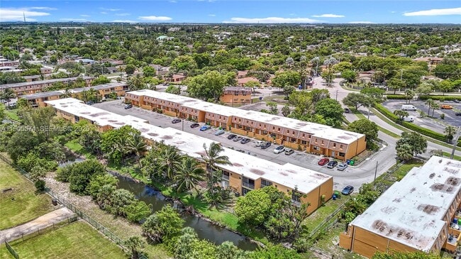 Building Photo - 2686 NW 60th Way