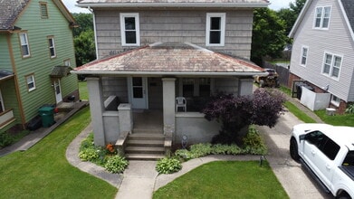 Building Photo - 317 N High St