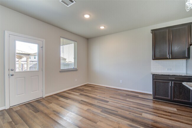 Building Photo - 9826 Copper Ranch Trail