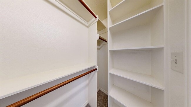 Building Photo - 454 Chimney Hill Dr