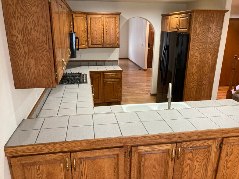 Building Photo - 0 Luxury Ln