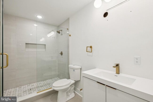 Building Photo - 5034 Florence Ave