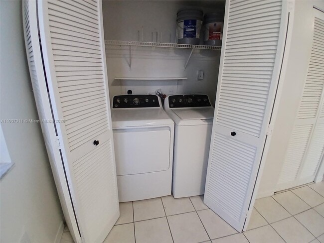 Building Photo - 6726 SW 130th Pl