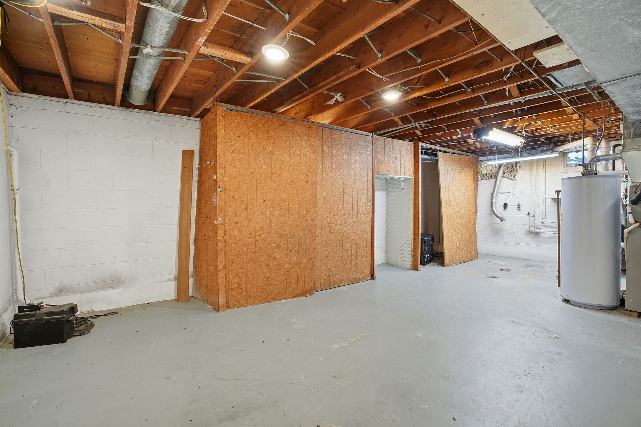 Building Photo - 704 Carlsbad Rd